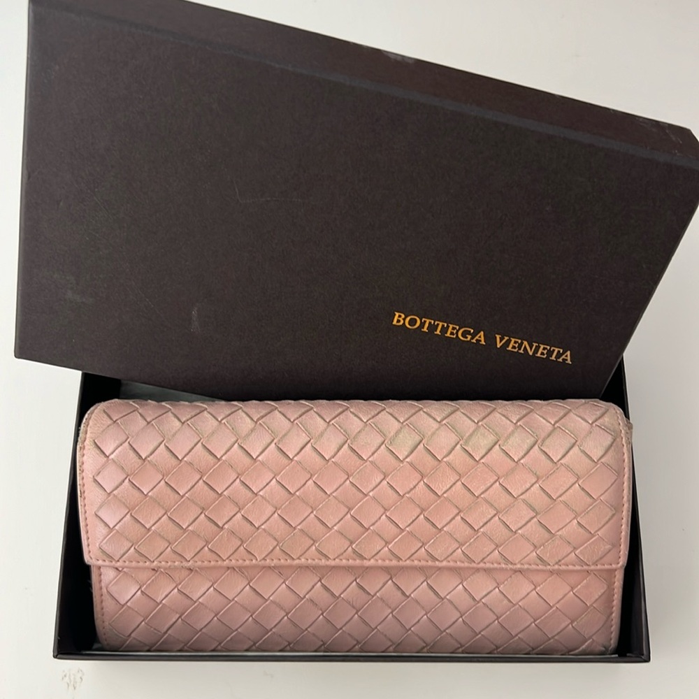 Bottega Veneta light pink wallet
